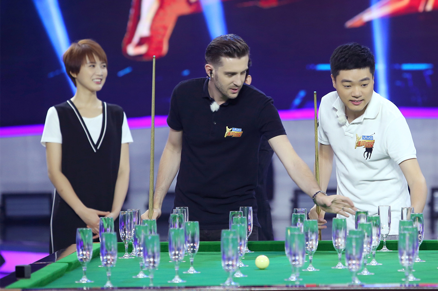 队树立了一 队树立了一